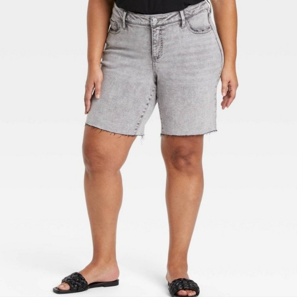 🆕️Ava & Viv High-Rise Stretch Denim Jean Shorts, Gray Acid Wash